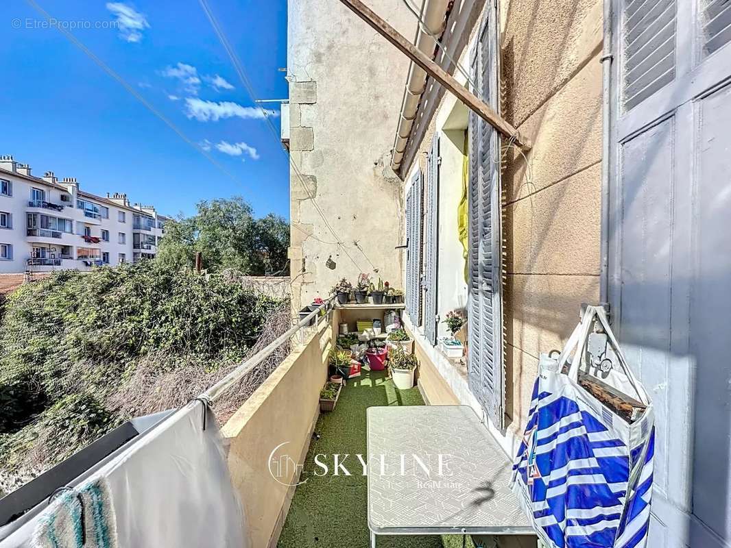 Appartement à MARSEILLE-3E