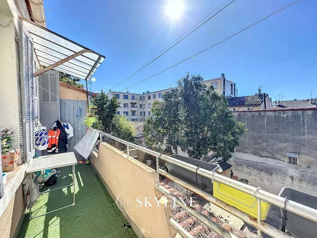 Appartement à MARSEILLE-3E