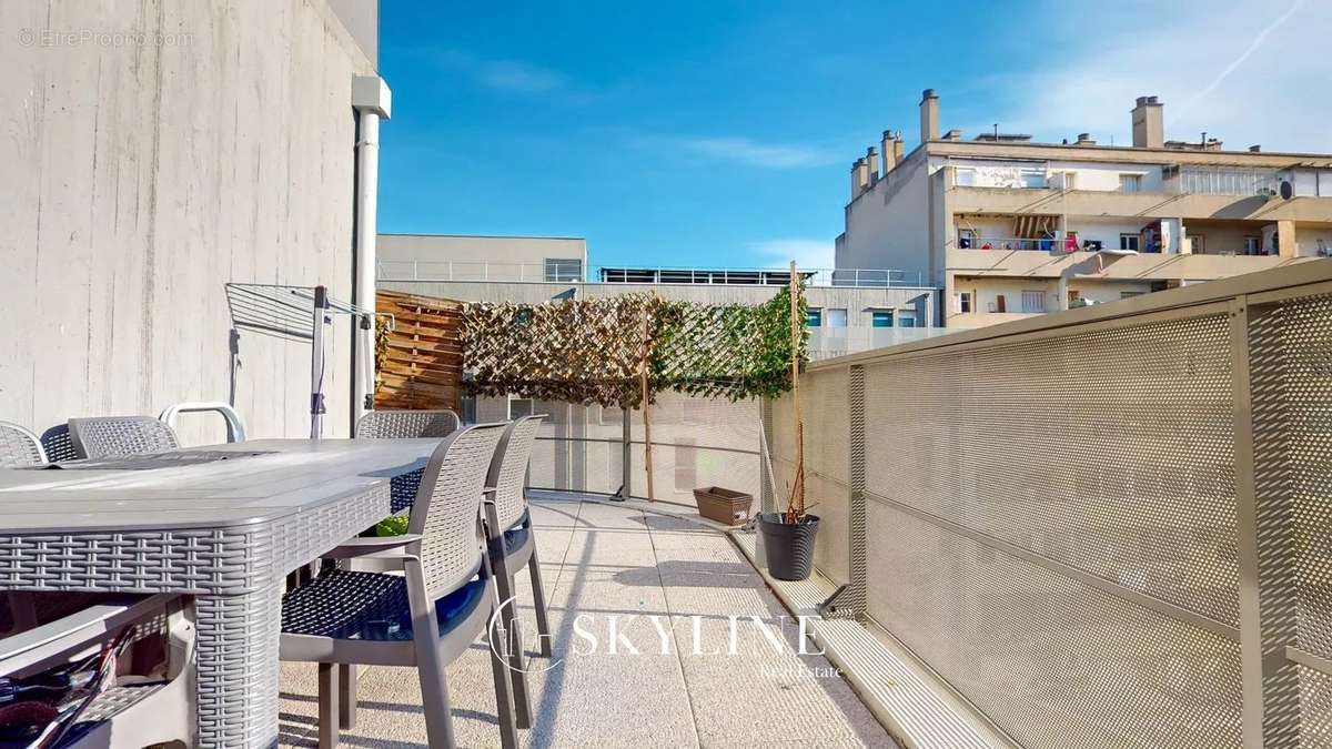 Appartement à MARSEILLE-3E