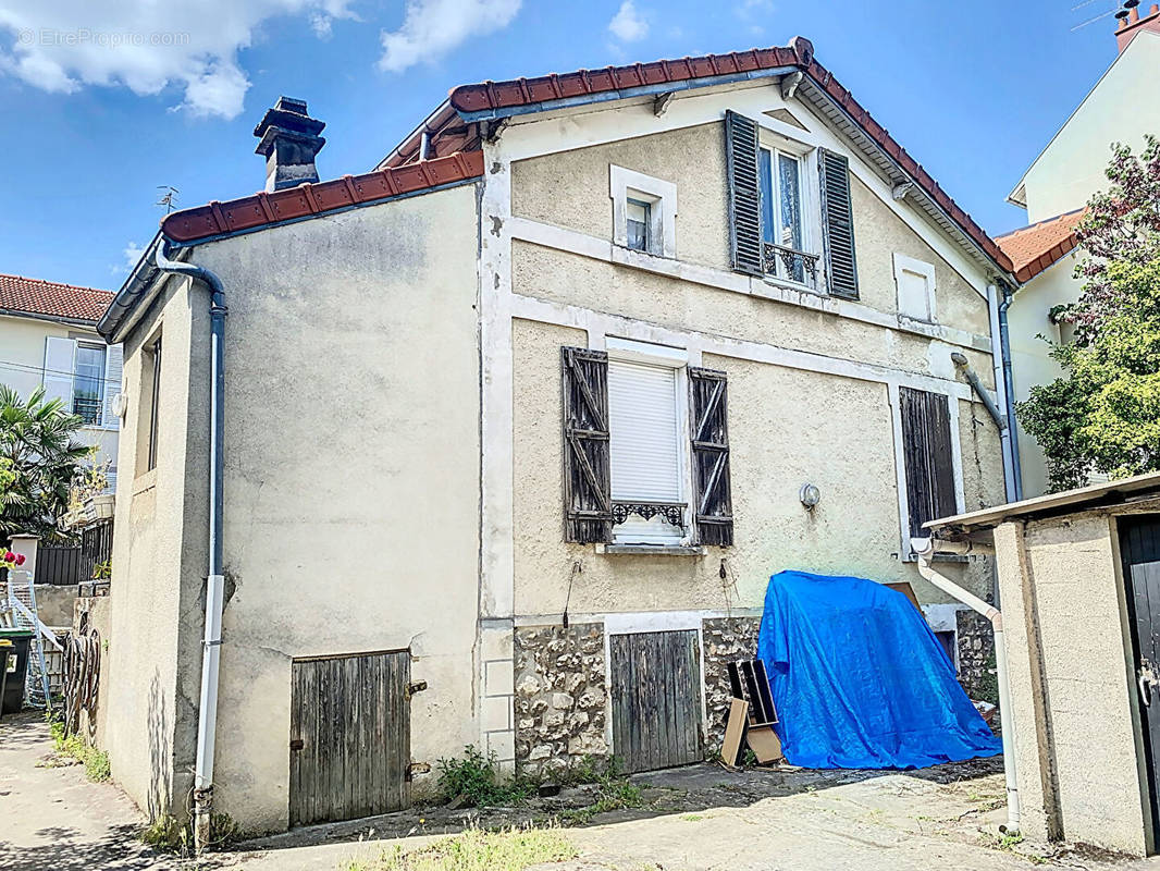 Maison à SAINT-MAUR-DES-FOSSES