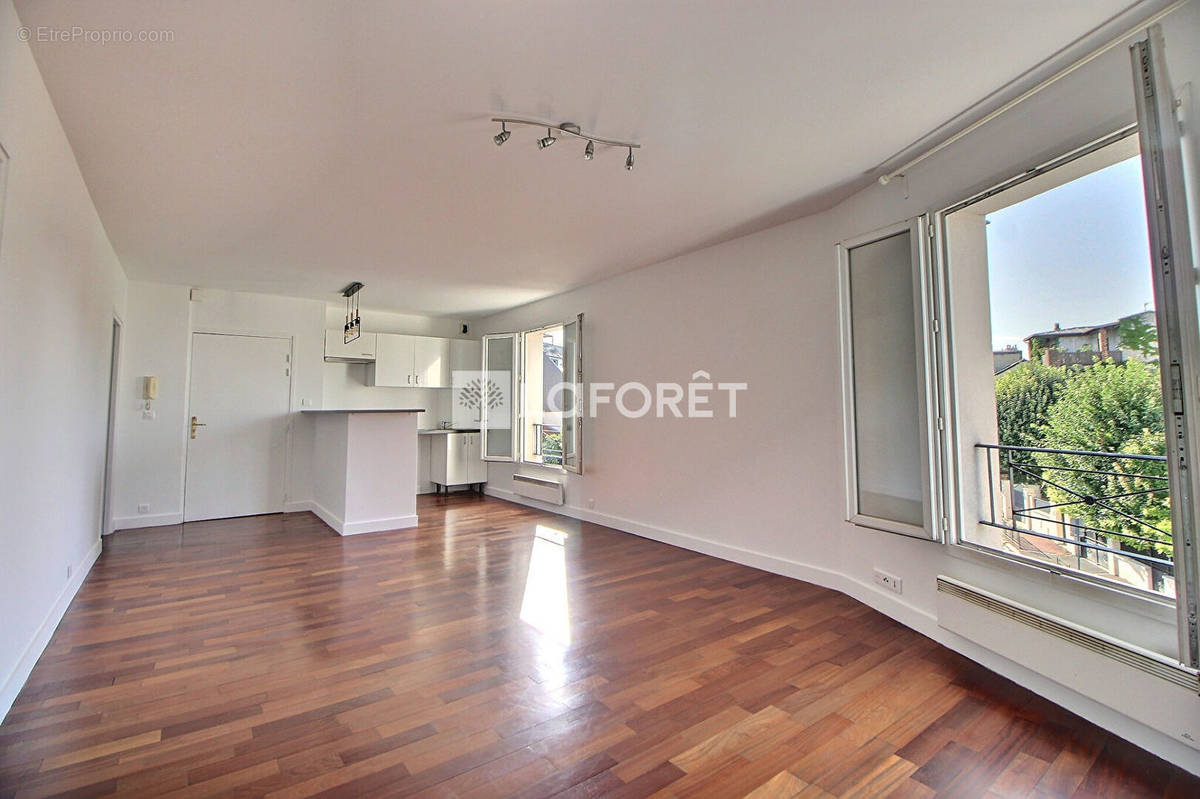 Appartement à SURESNES