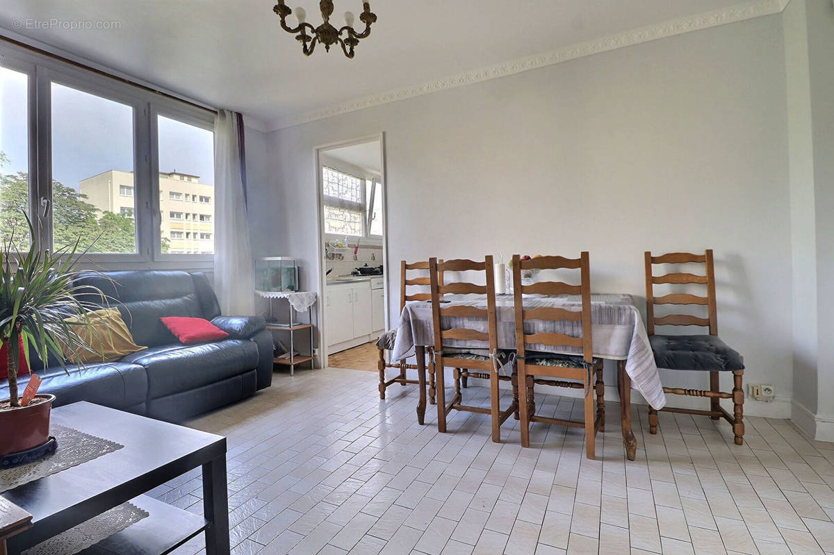 Appartement à SAINT-DENIS