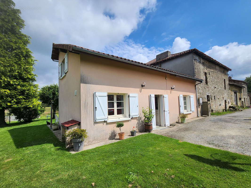 Maison à CHAMBORET