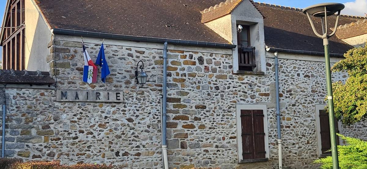 Maison à LE CHATELET-EN-BRIE