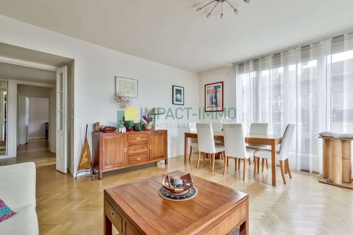 Appartement à SURESNES