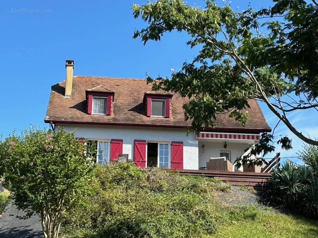 Maison à SAUVETERRE-DE-BEARN