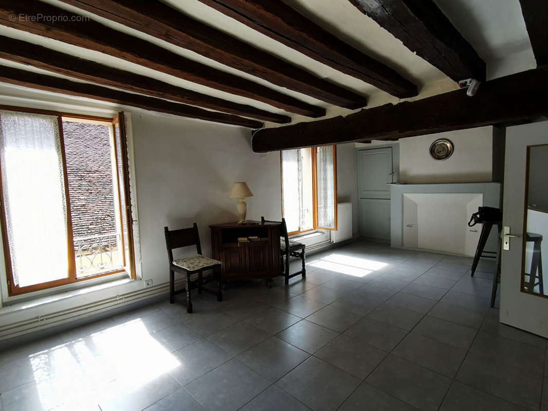 Appartement à TOUCY