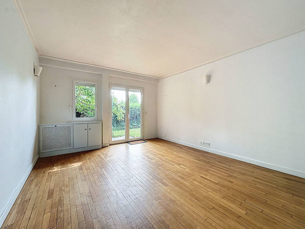 Appartement à BOURG-LA-REINE