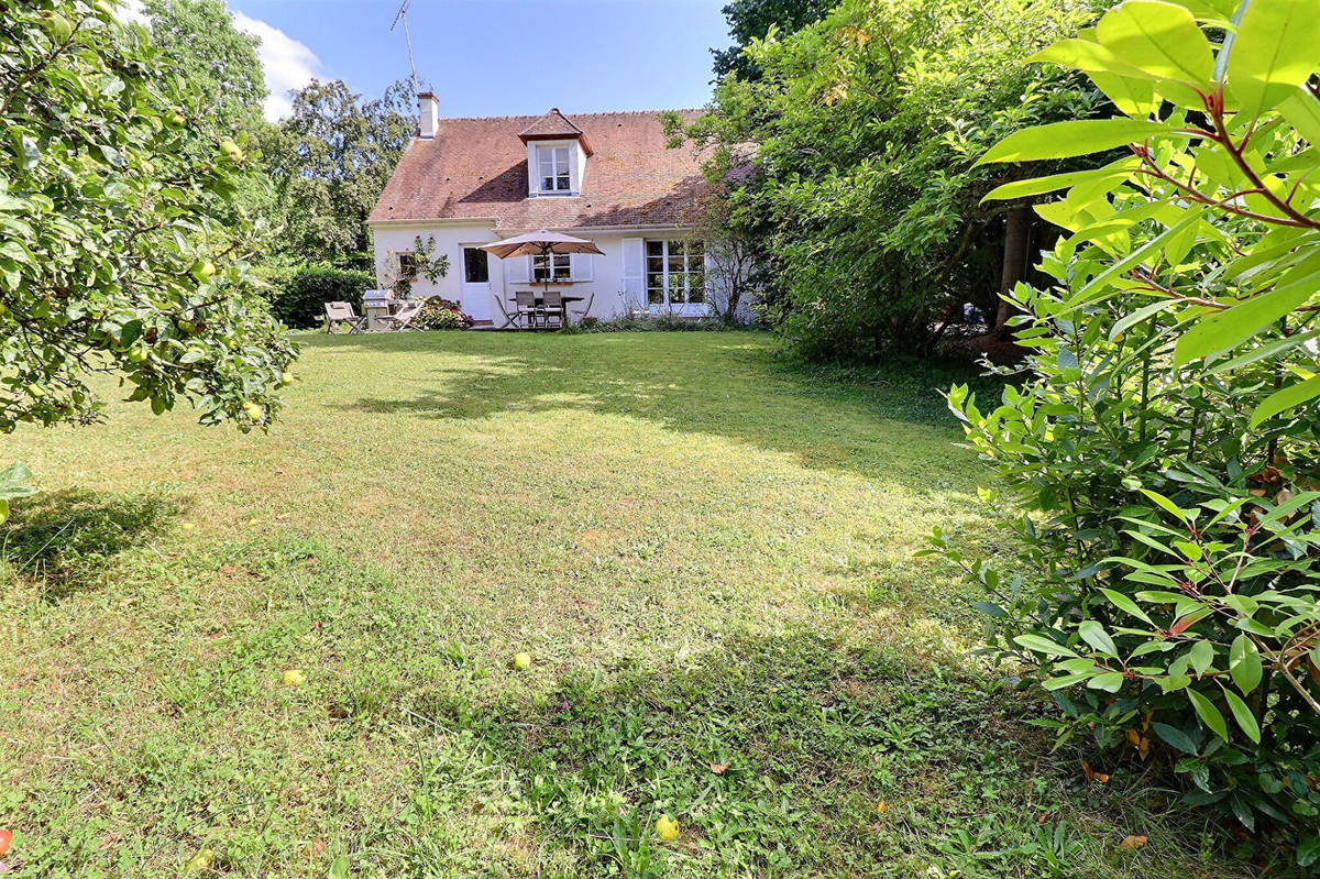 Maison à L&#039;ETANG-LA-VILLE