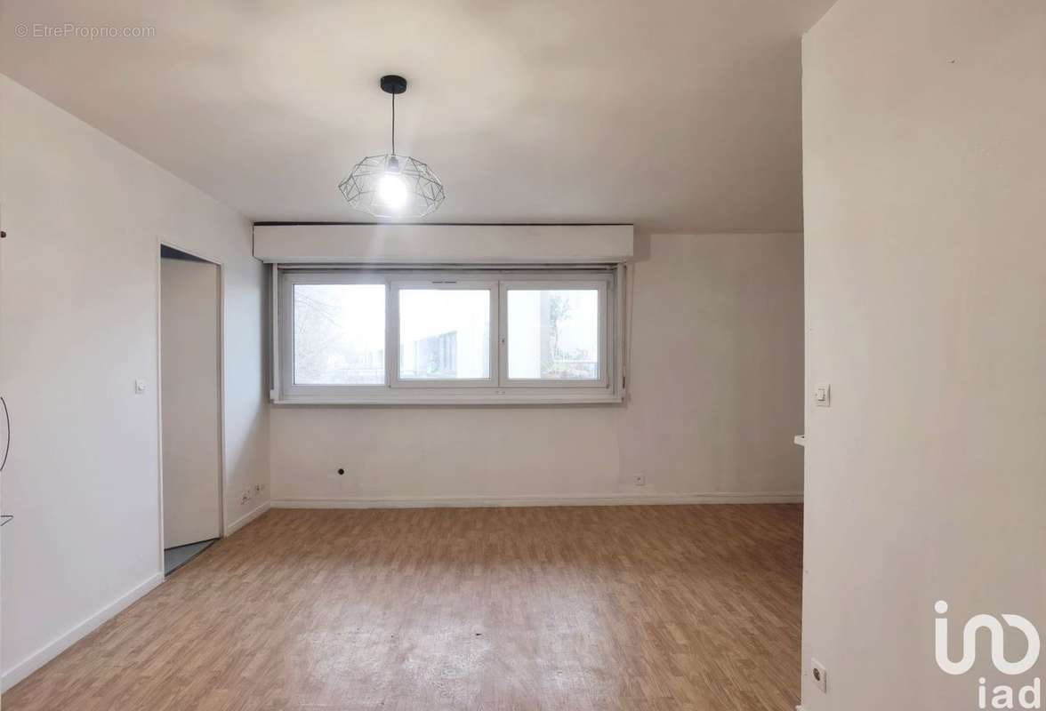 Photo 3 - Appartement à LA COURNEUVE