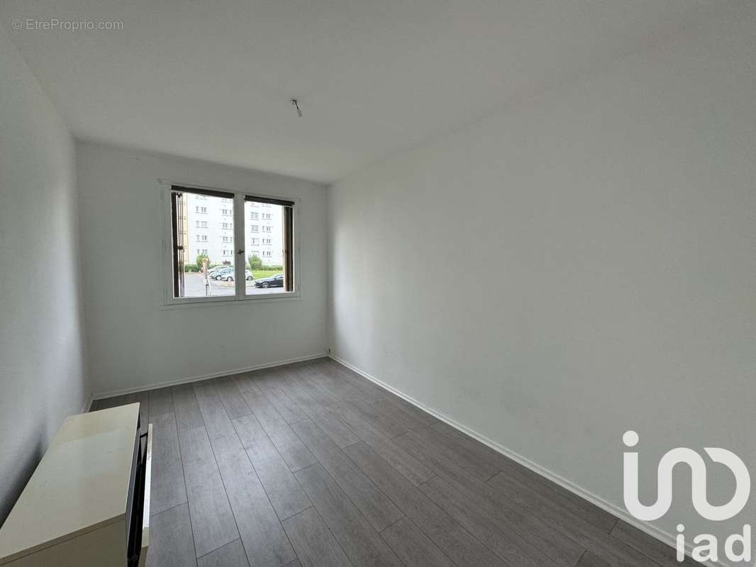 Photo 7 - Appartement à SAINT-FARGEAU-PONTHIERRY