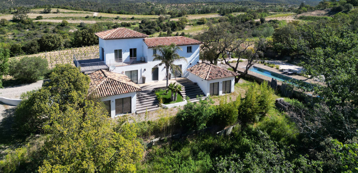 Maison à PLAN-DE-LA-TOUR