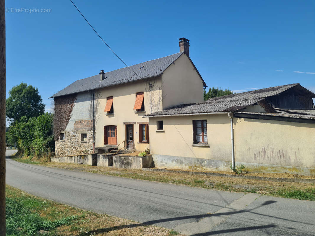 Maison à SAINT-HILAIRE-BONNEVAL