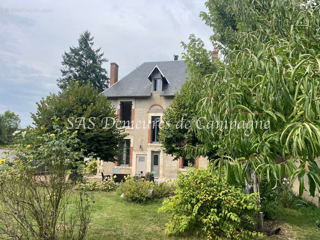 Maison à POUILLY-SUR-LOIRE