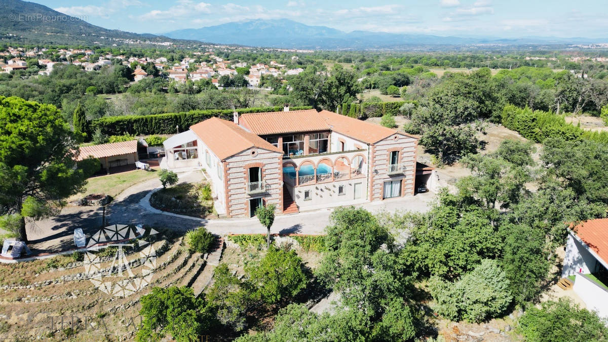 Maison à LAROQUE-DES-ALBERES