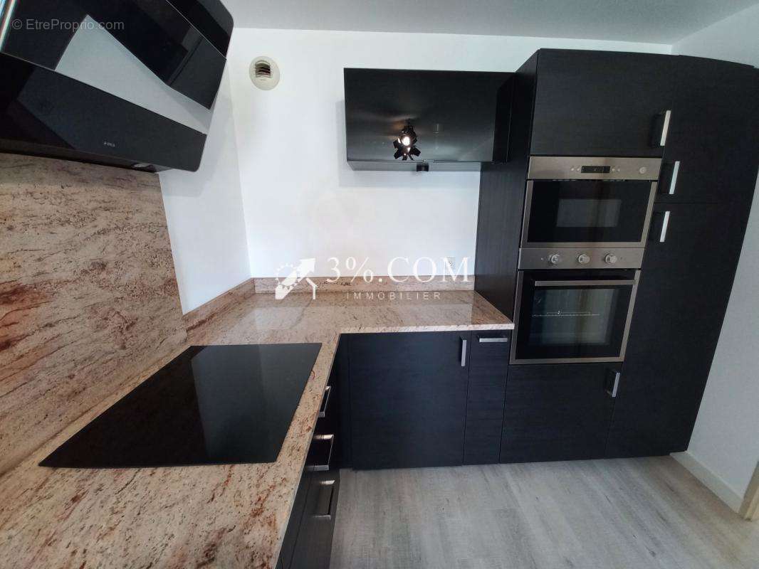 Appartement à MARSEILLE-8E