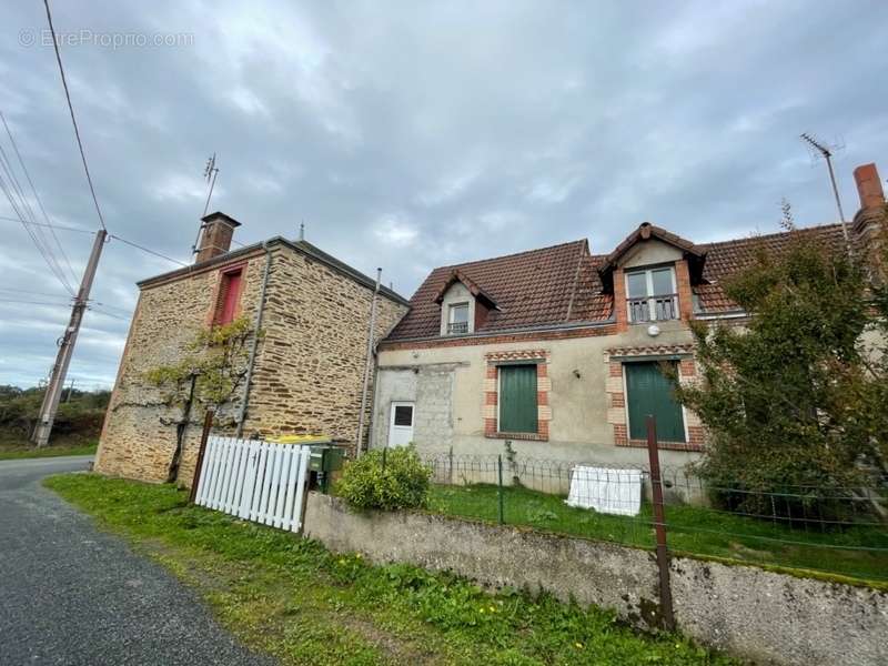 Maison à LOURDOUEIX-SAINT-PIERRE