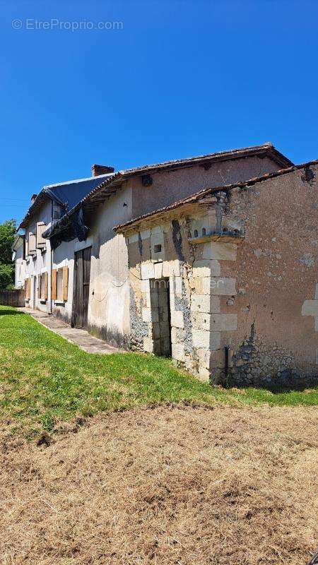 Maison à VANXAINS