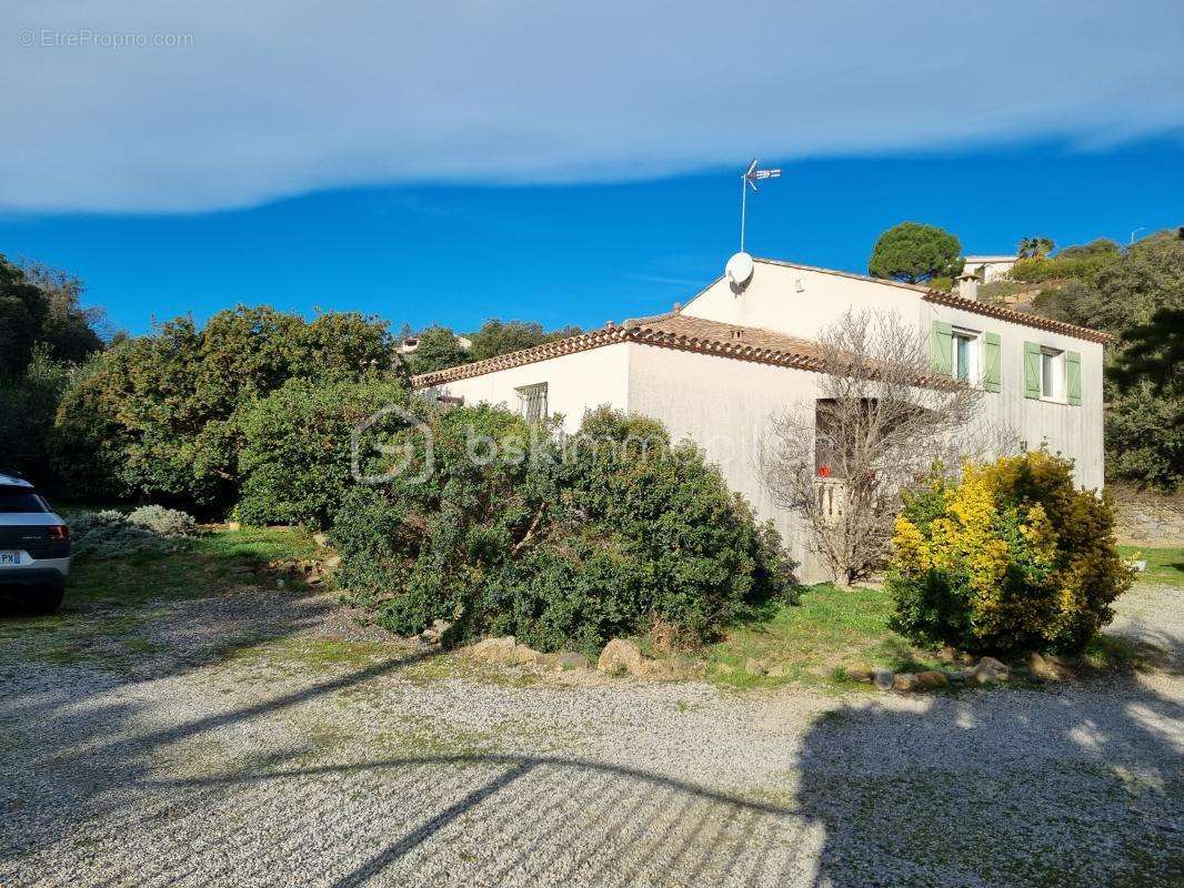 Maison à CABREROLLES