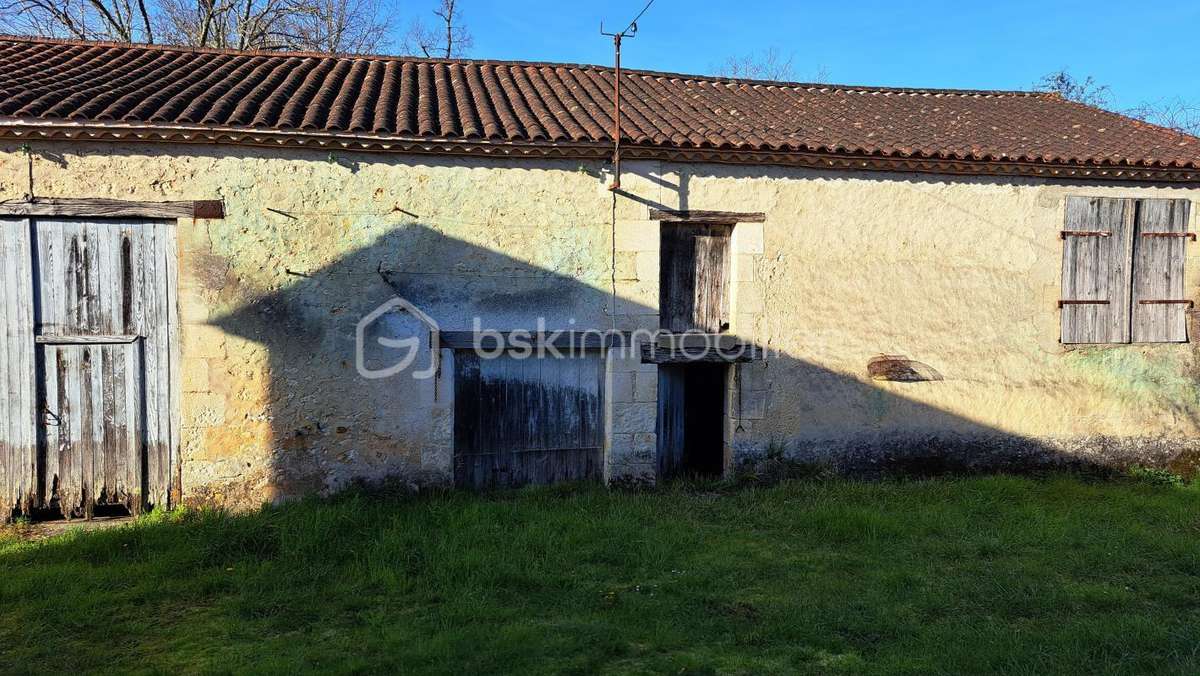 Maison à VALLEREUIL