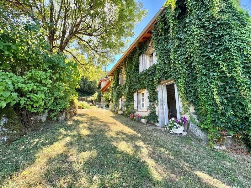 Maison à SAINT-PRIEST-LA-PRUGNE