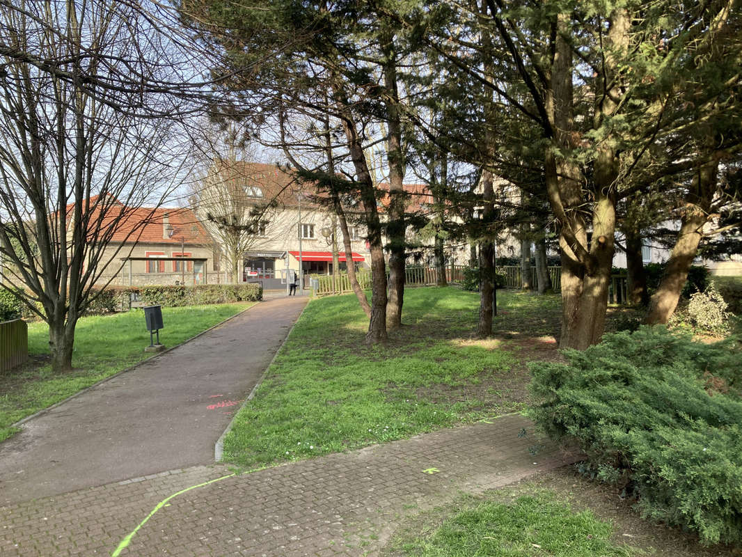 Appartement à ROISSY-EN-FRANCE