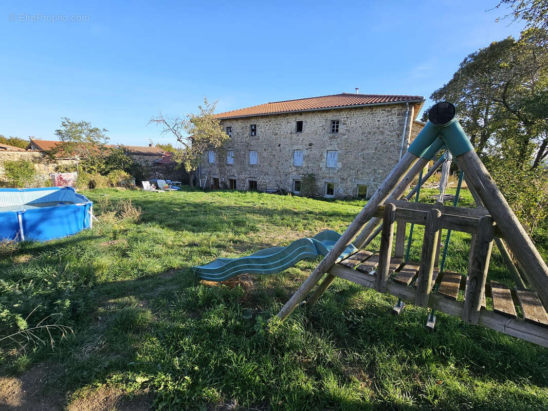 Maison à TIRANGES