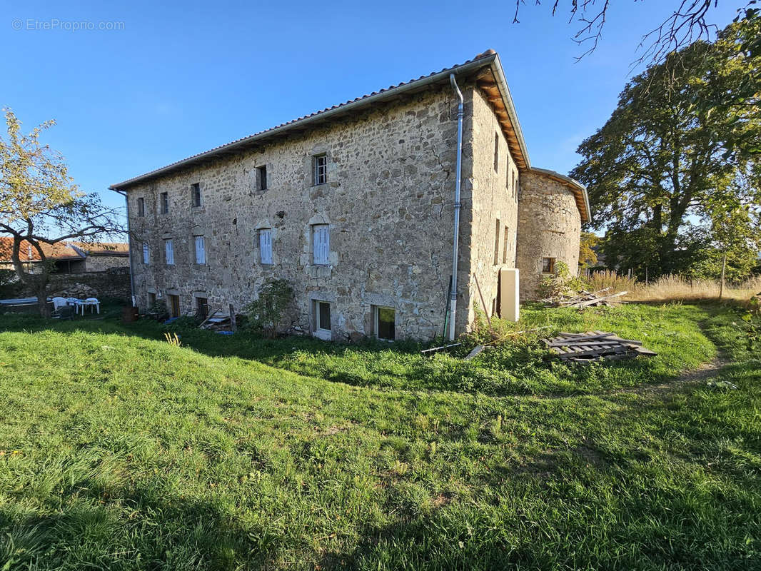 Maison à TIRANGES