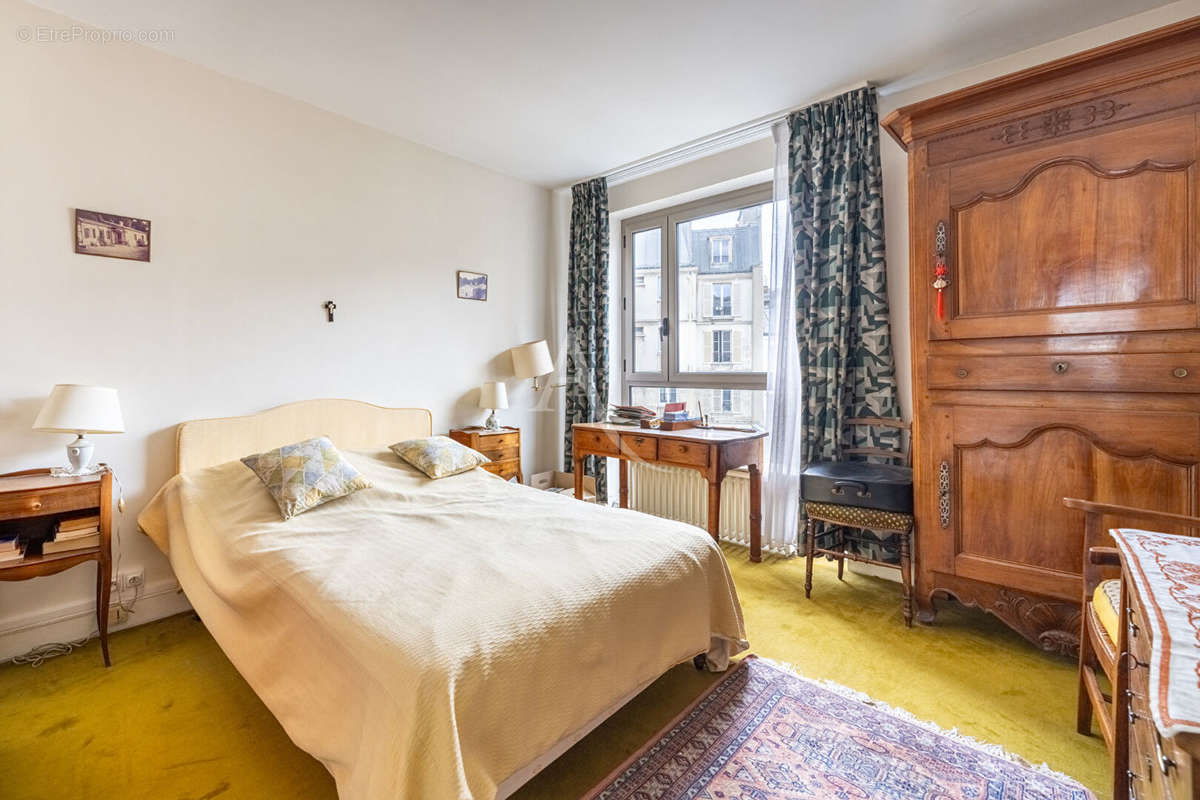 Appartement à PARIS-6E