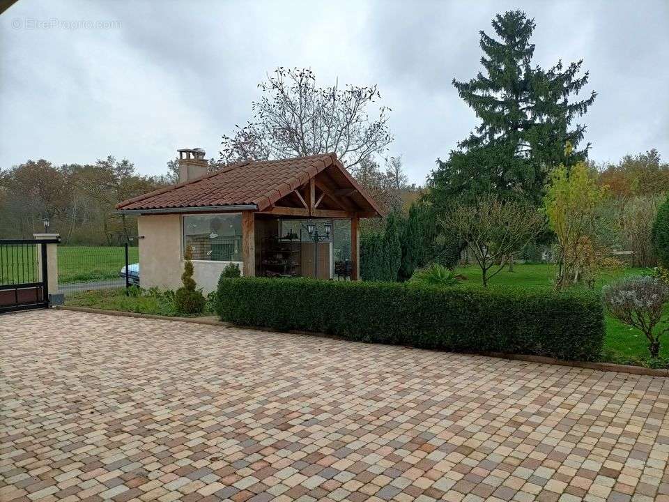 Maison à CHEVROUX