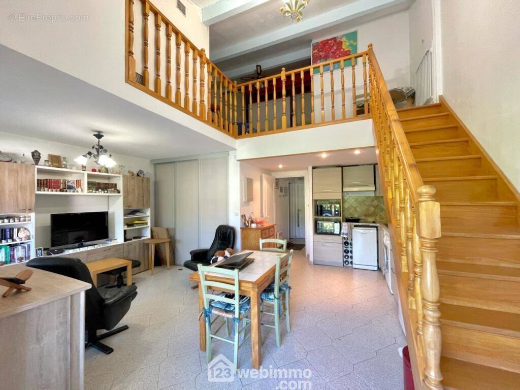 Bel appartement en Duplex, au calme entièrement sur Jardin - Appartement à SAINTE-MAXIME