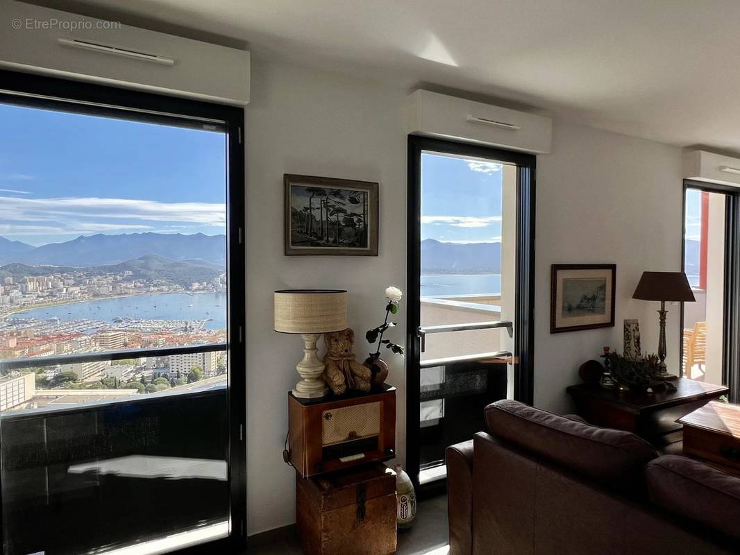 Appartement à AJACCIO