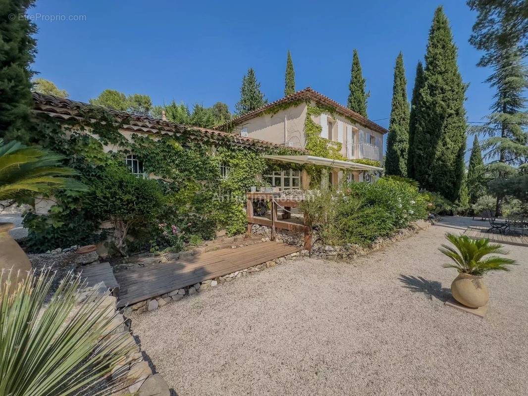 Maison à DRAGUIGNAN