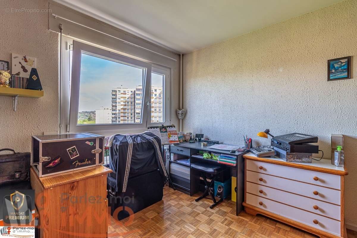 Appartement à OULLINS