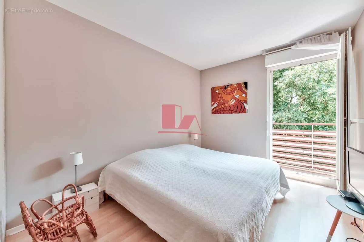 Appartement à ISSY-LES-MOULINEAUX