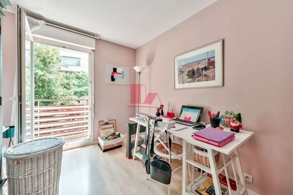 Appartement à ISSY-LES-MOULINEAUX