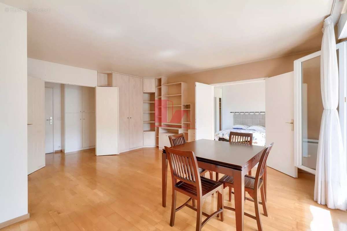 Appartement à ISSY-LES-MOULINEAUX