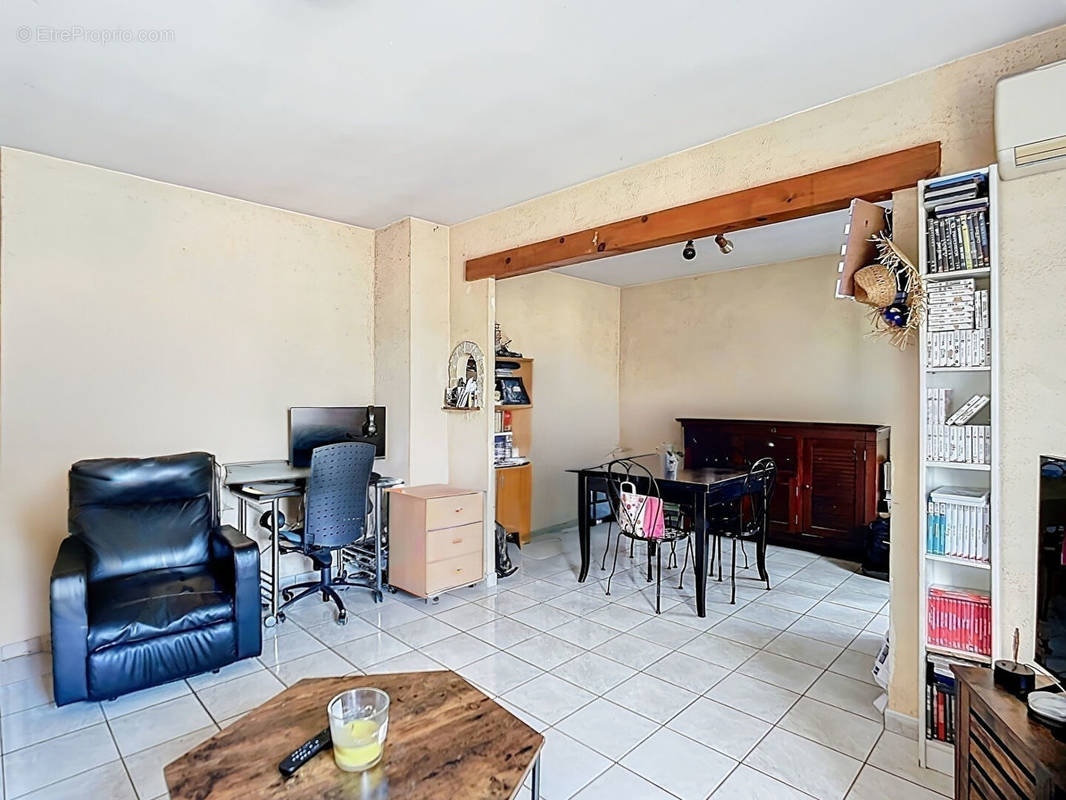 Appartement à MARSEILLE-9E