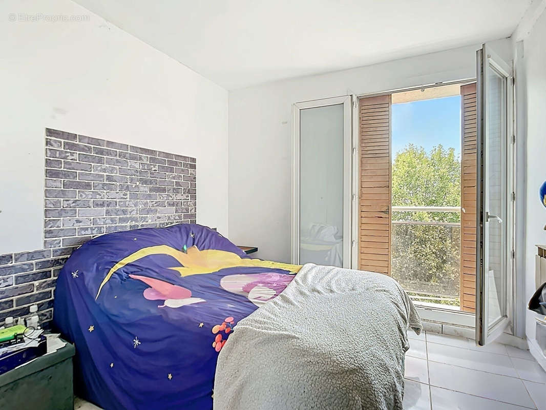 Appartement à MARSEILLE-9E