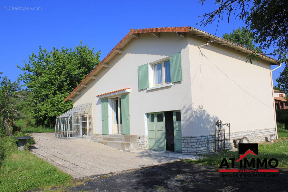 Maison à CHALAIS