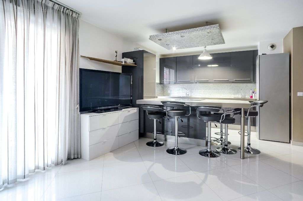 Appartement à ROSNY-SOUS-BOIS