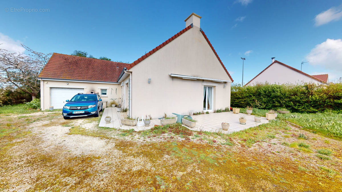 Maison à COURSEULLES-SUR-MER