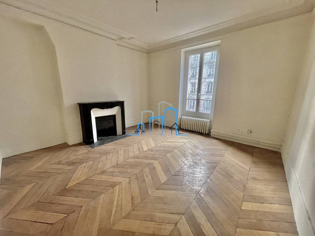 Appartement à PARIS-19E