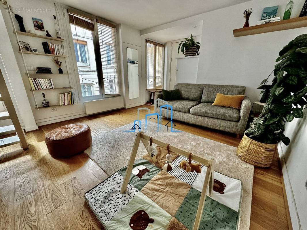 Appartement à PARIS-11E