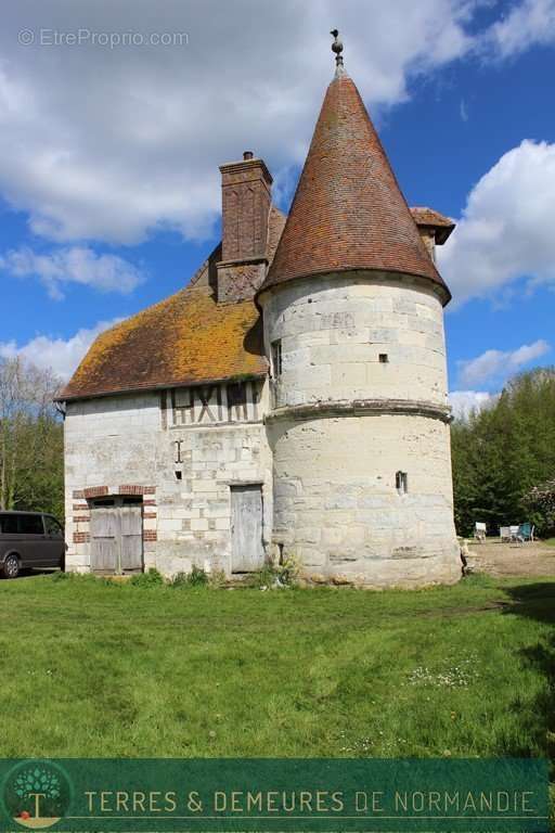 Maison à BOURG-ACHARD