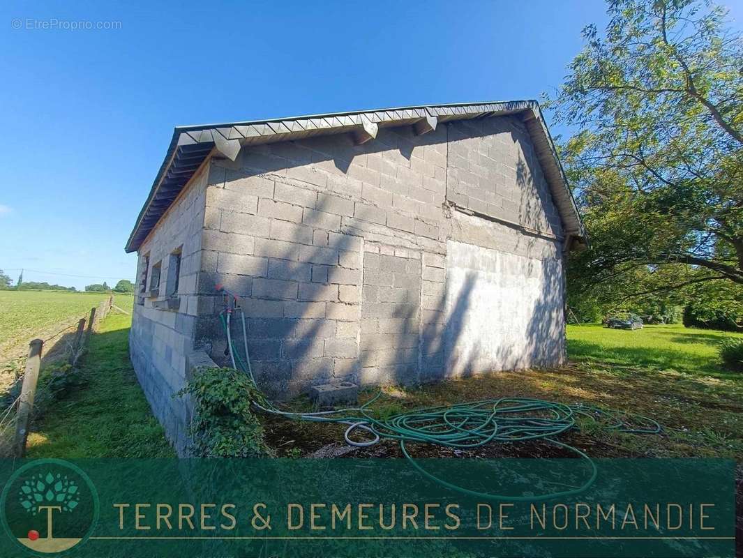 Maison à CORMEILLES