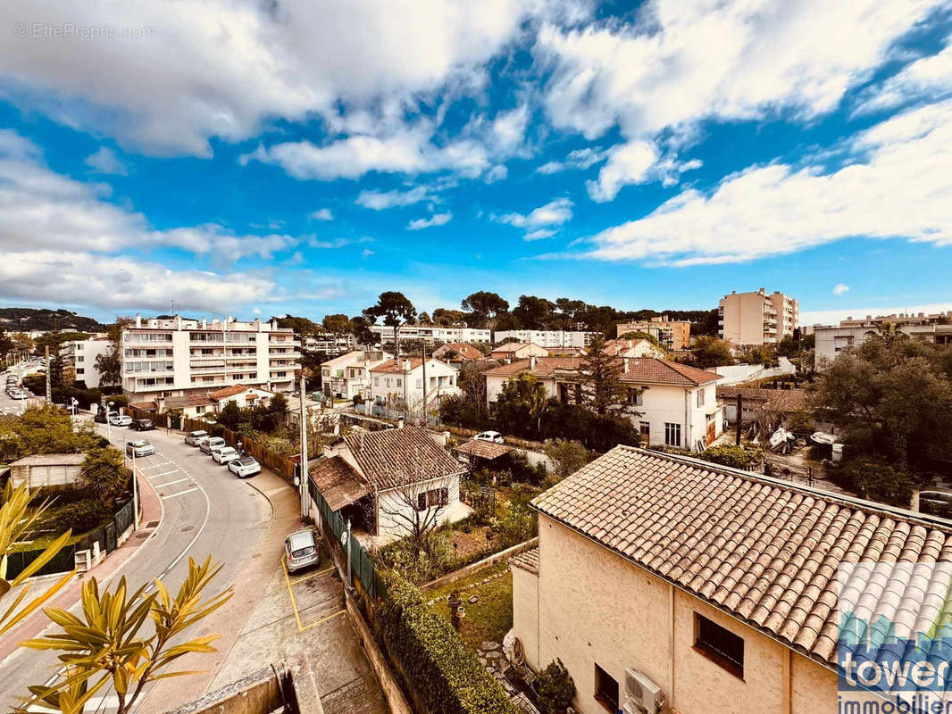 Appartement à LE CANNET