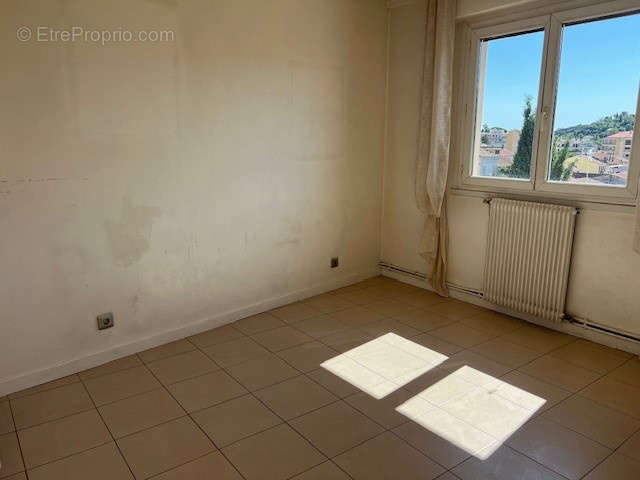 Appartement à VALLAURIS