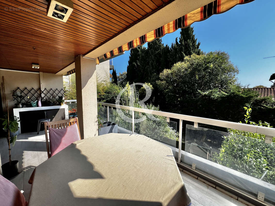 Appartement à HYERES