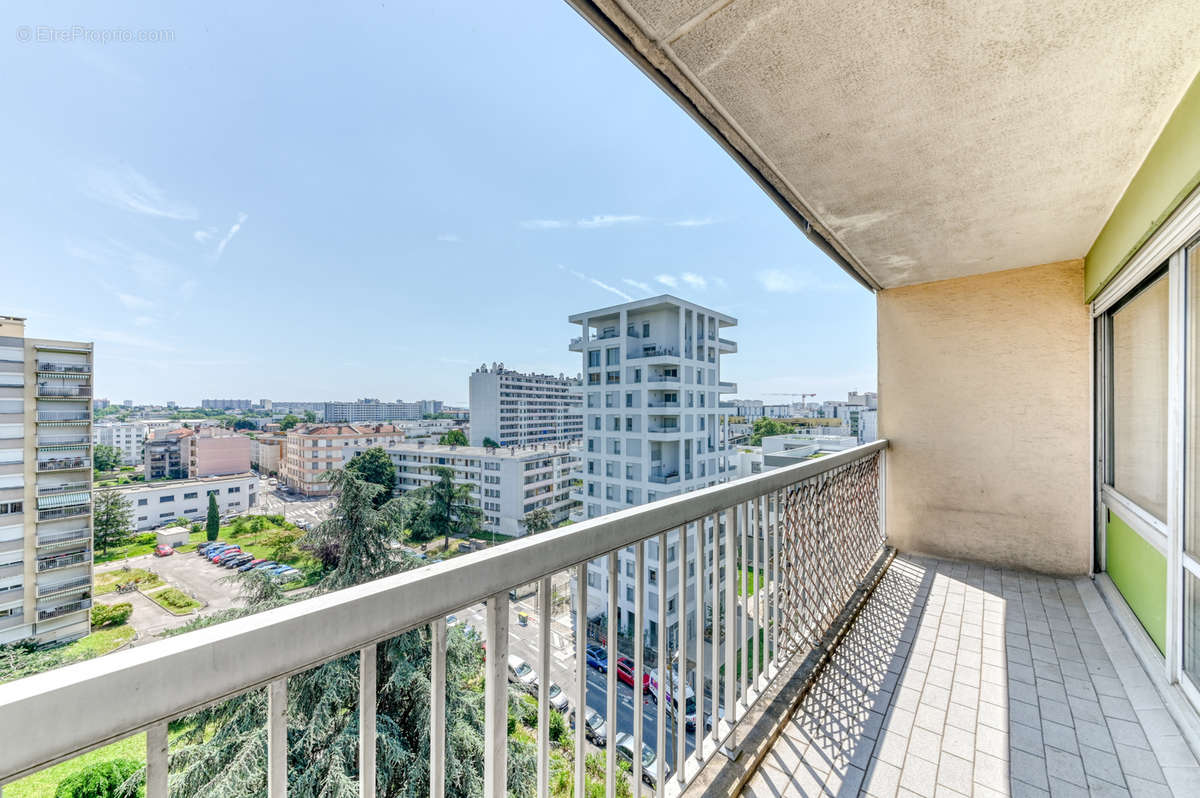 Appartement à LYON-8E